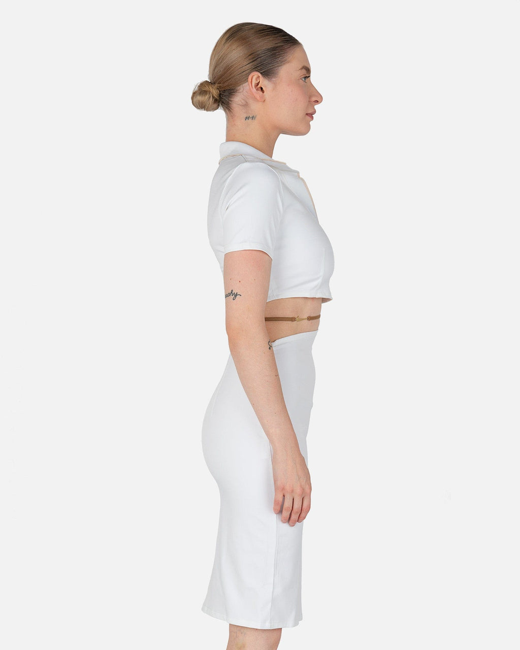 Оригінальна Jacquemus Dress In Pearl Nike – вид ззаду