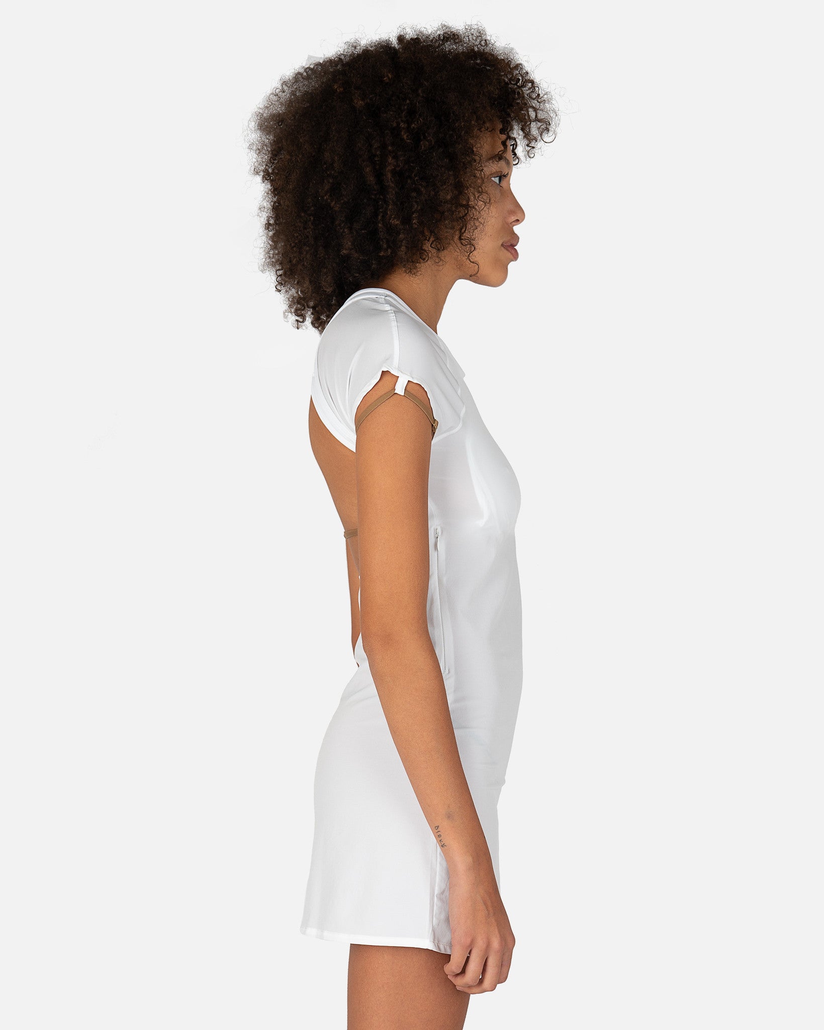 Оригінальна Jacquemus Dress In White Nike – вид ззаду