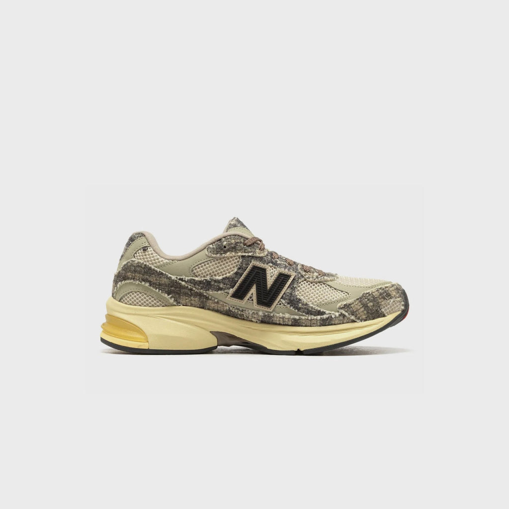 X Joe Freshgoods 2010 Cub New balance оригінал – Купити в Україні – боковий вид
