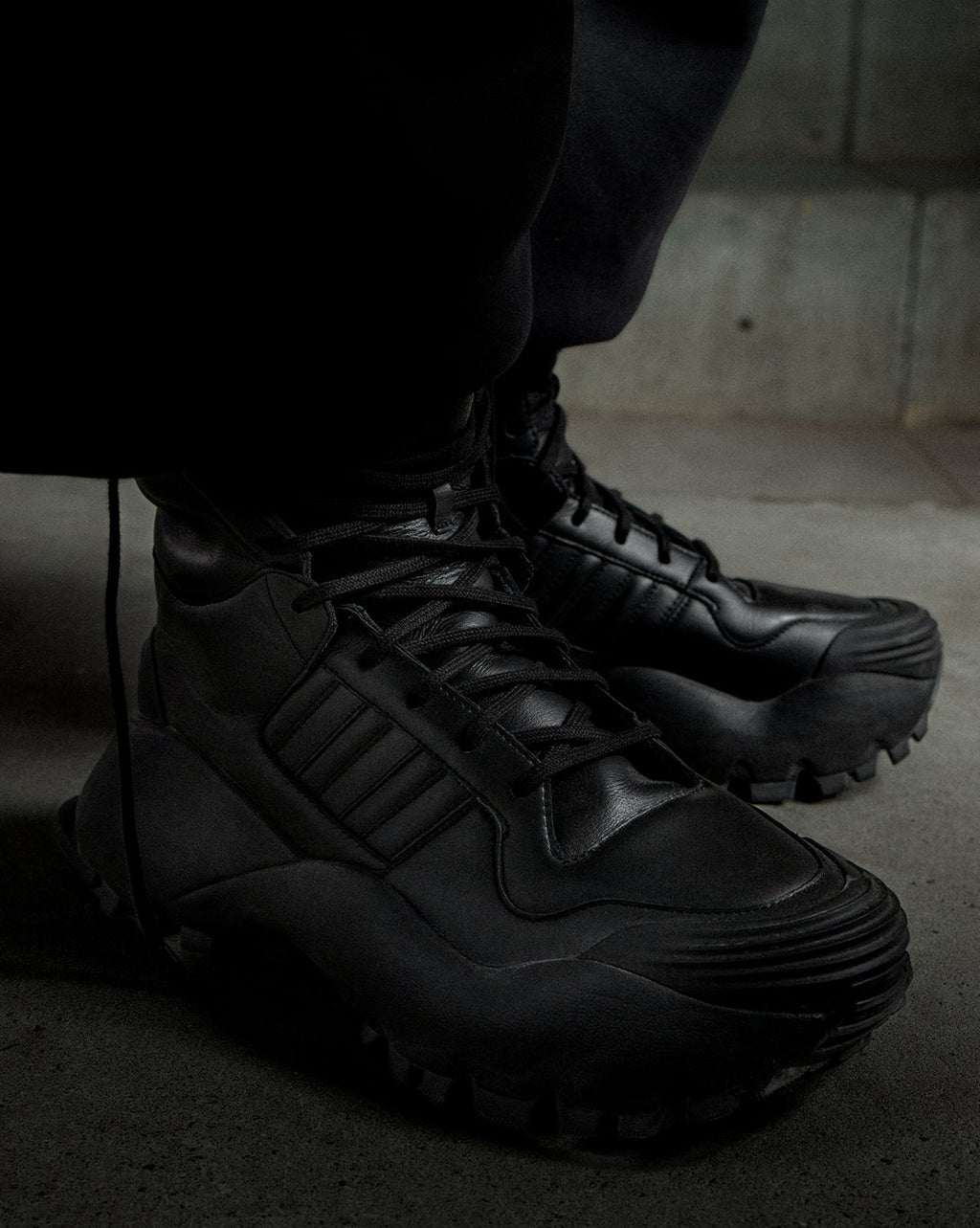 Adidas Footwear оригінал | Швидка доставка Україна – вид ззаду