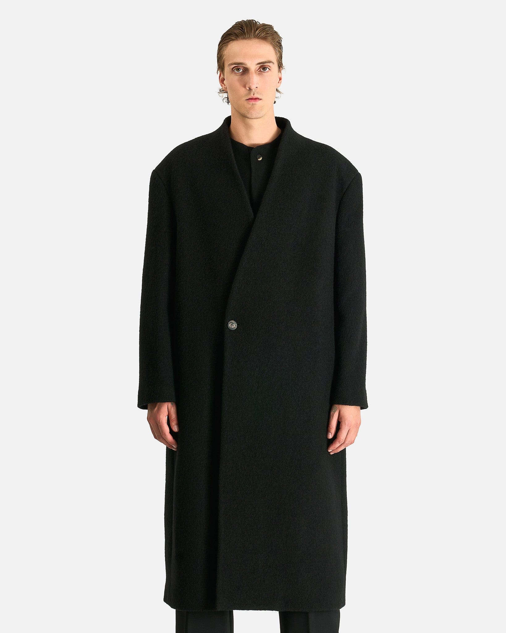 Lapelless Relaxed Coat In Black Fear of god – Гарантія оригінальності – боковий вид