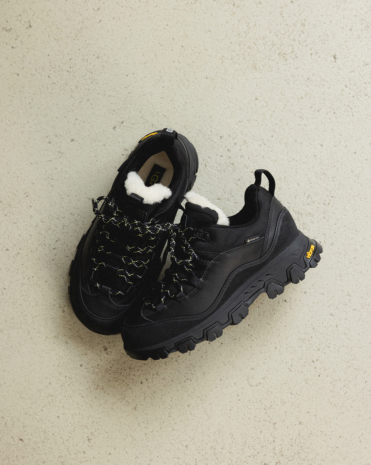 Оригінальна Wmns Metrotrek Hiker Ugg – вид ззаду