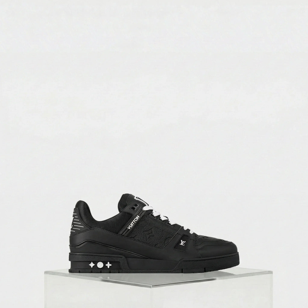 Оригінальна Black LV Trainer Sneaker Monogram Calf Leather Louis vuitton – вид ззаду