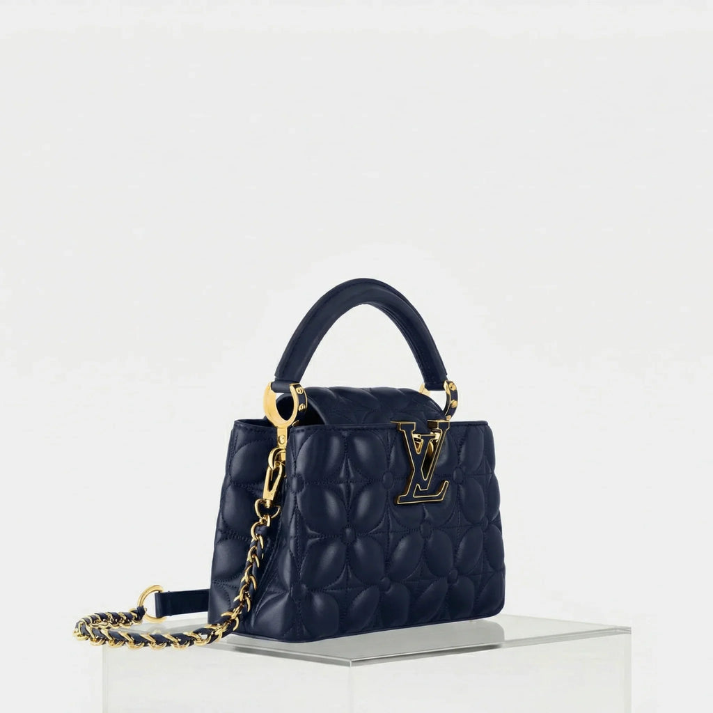 Capucines Mini Handbag Lamskin Leather Louis vuitton – Гарантія оригінальності – вид ззаду