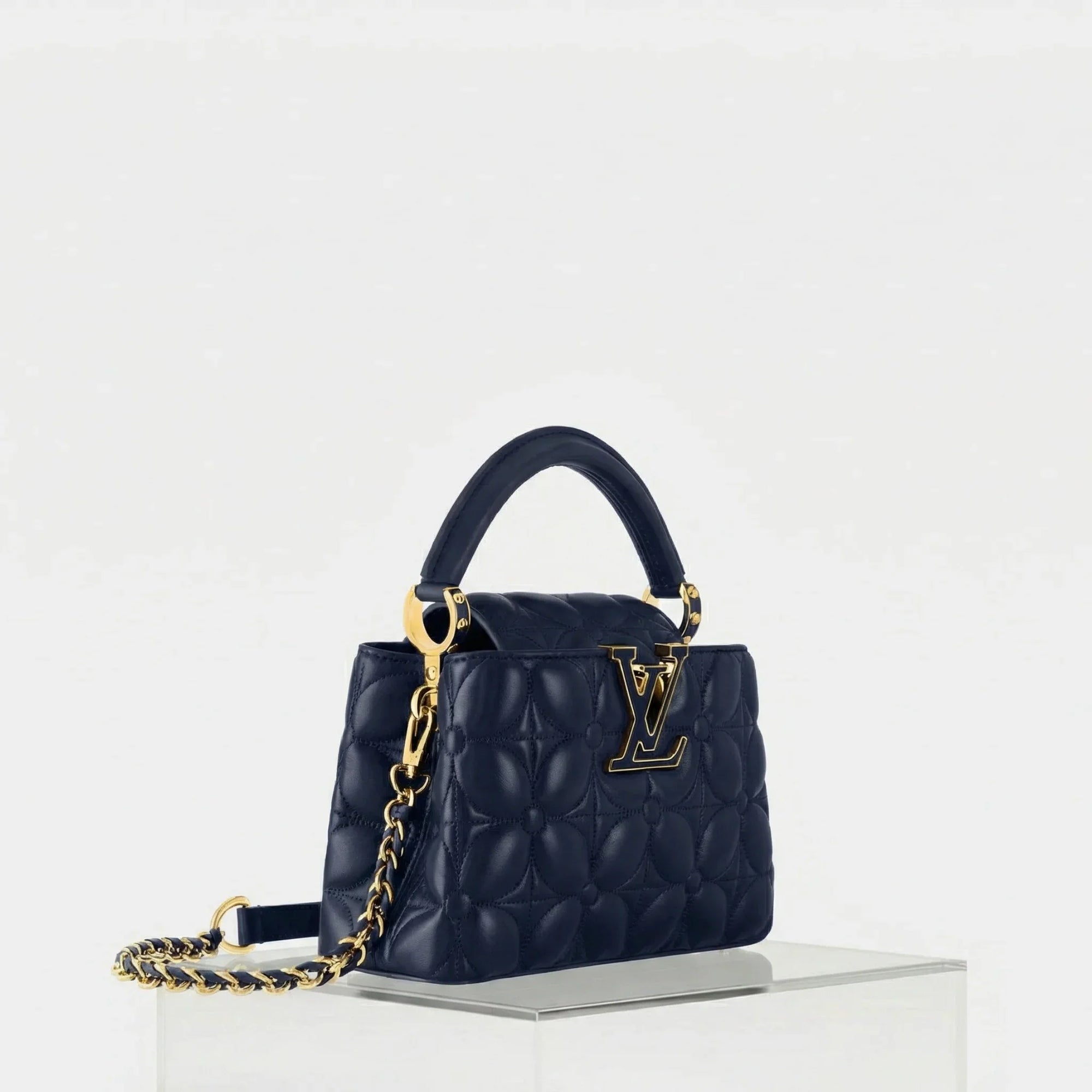 Capucines Mini Handbag Lamskin Leather Louis vuitton – Гарантія оригінальності – вид ззаду