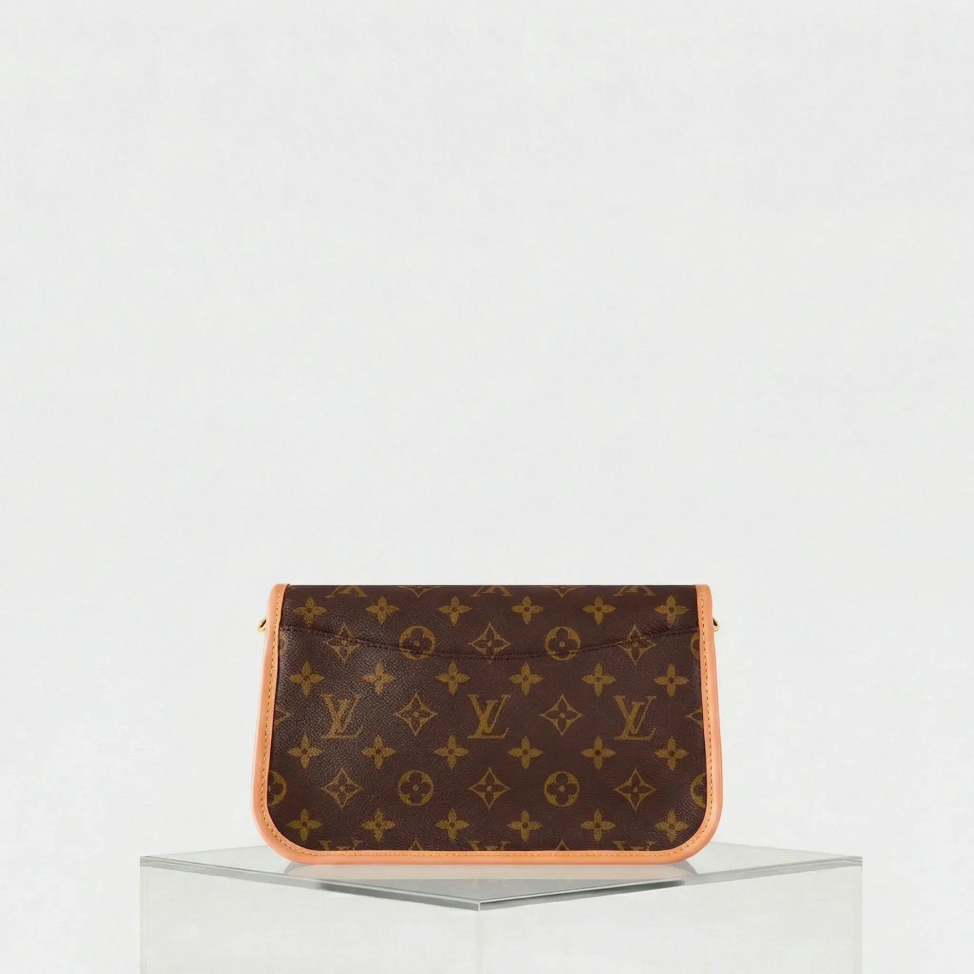 Diane Satchel Handbag Monogram Canvas Louis vuitton оригінал – Купити в Україні – детальний вид