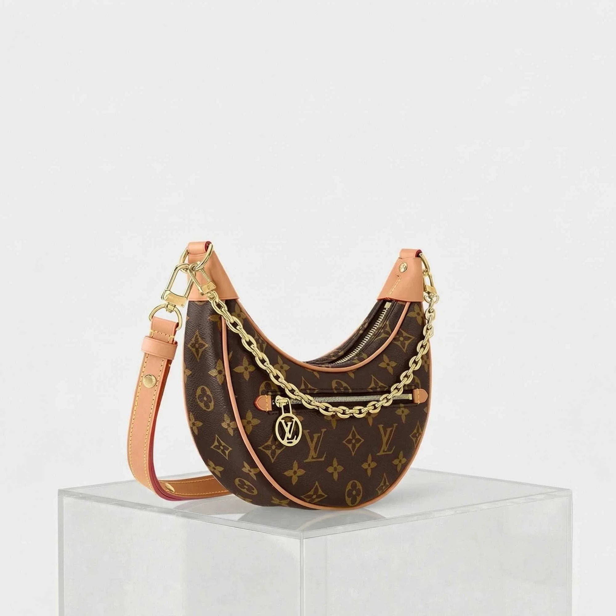 Loop Shoulder Bag Monogram Coated Canvas Louis vuitton – Гарантія оригінальності – вид ззаду