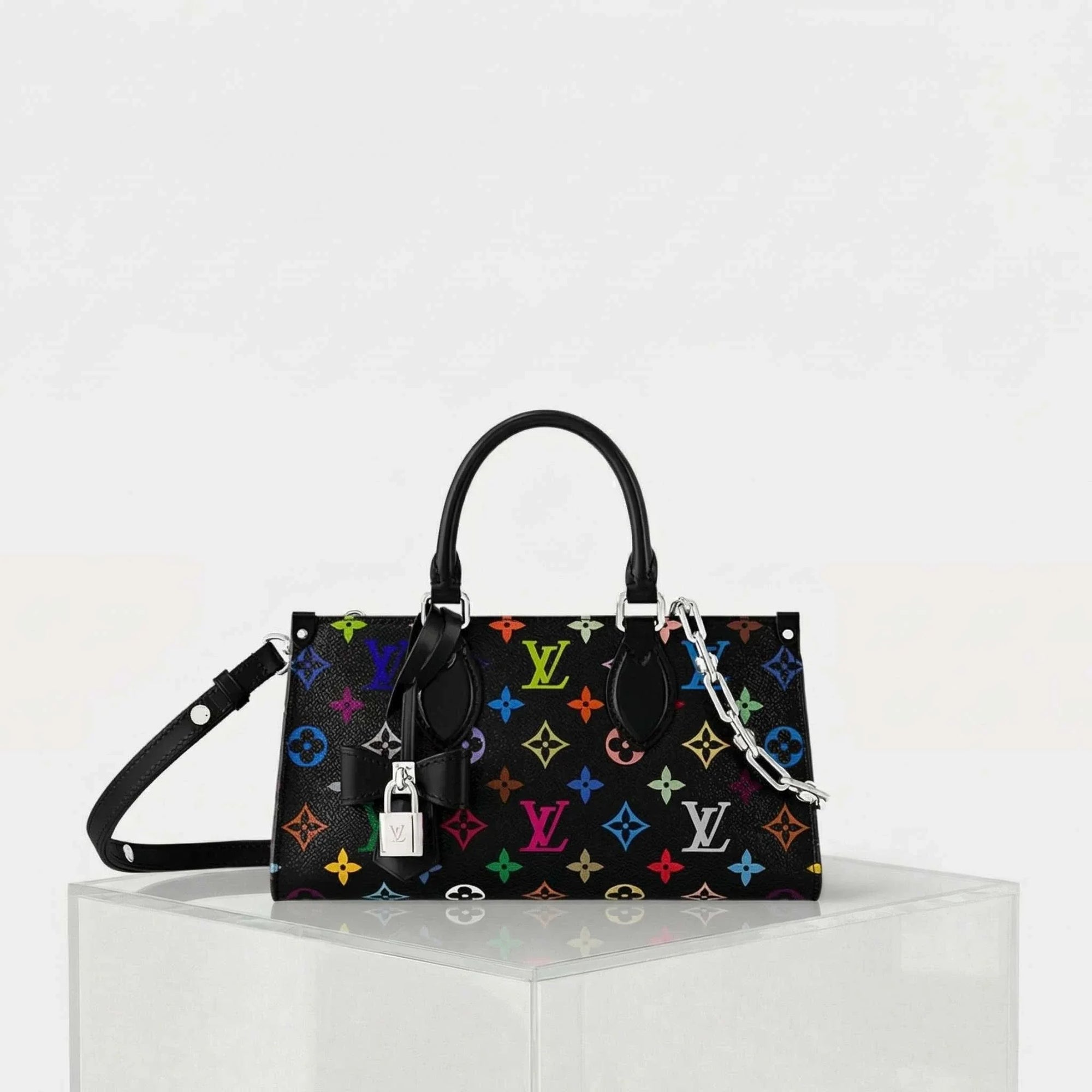 LV X Tm Onthego East West Chain Handbag Louis vuitton – Гарантія оригінальності – боковий вид