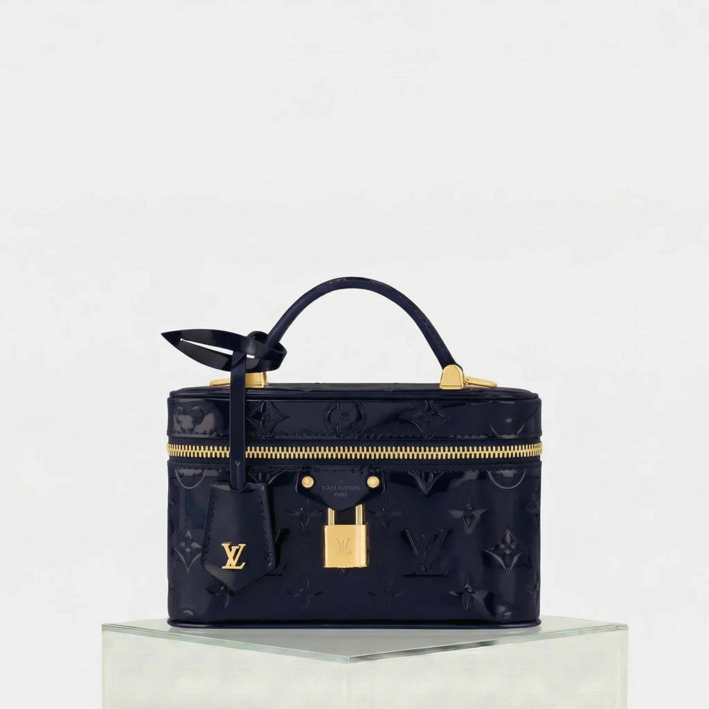Vanity Chain Pouch Monogram Vernis Louis vuitton – Гарантія оригінальності – боковий вид