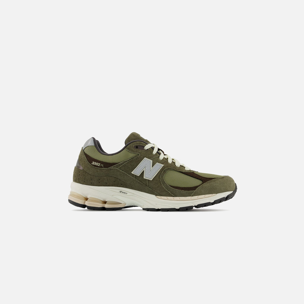 Оригінальна 2002 Dark Camo New balance – боковий вид
