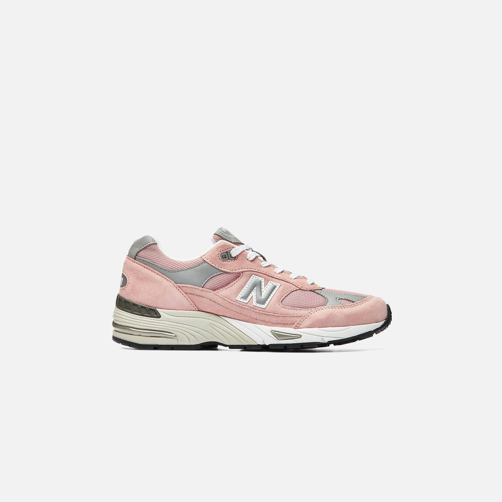 Оригінальна 991 Made In U.k Pink New balance – боковий вид