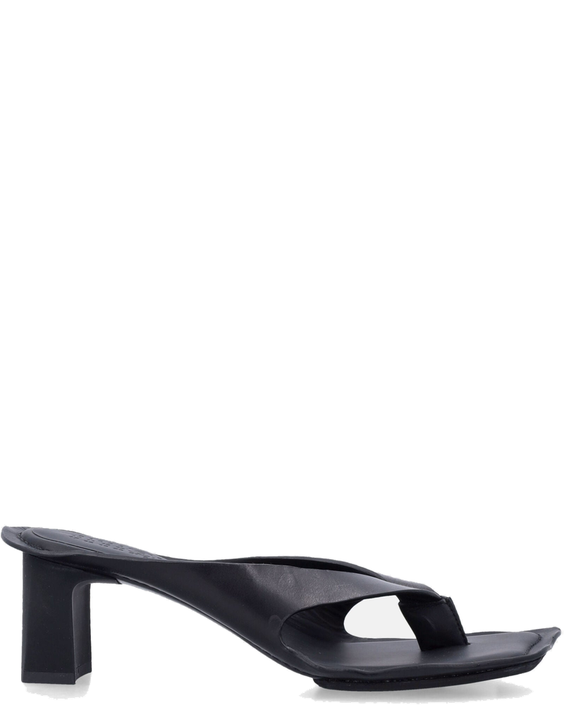 Black Leather Anatomic Thong Mules Maison margiela оригінал – Купити в Україні