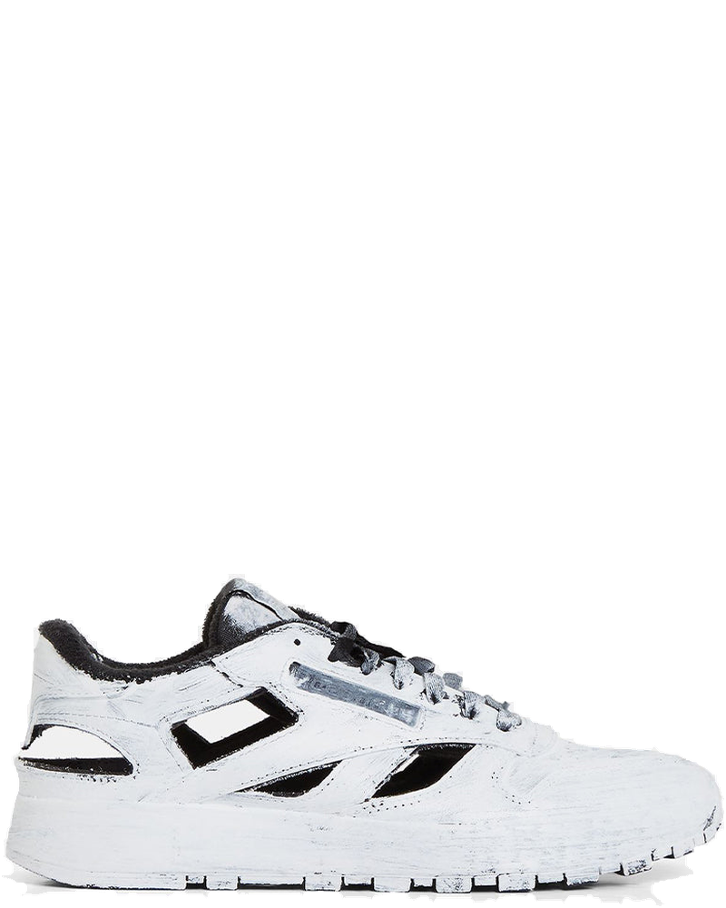 White Painted Reebok Edition Tabi Sneakers Maison margiela оригінал – Купити в Україні