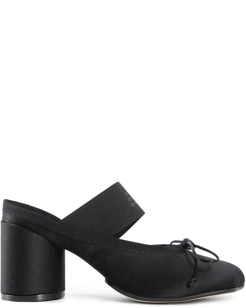 Оригінальна Woman Black Mules Maison margiela