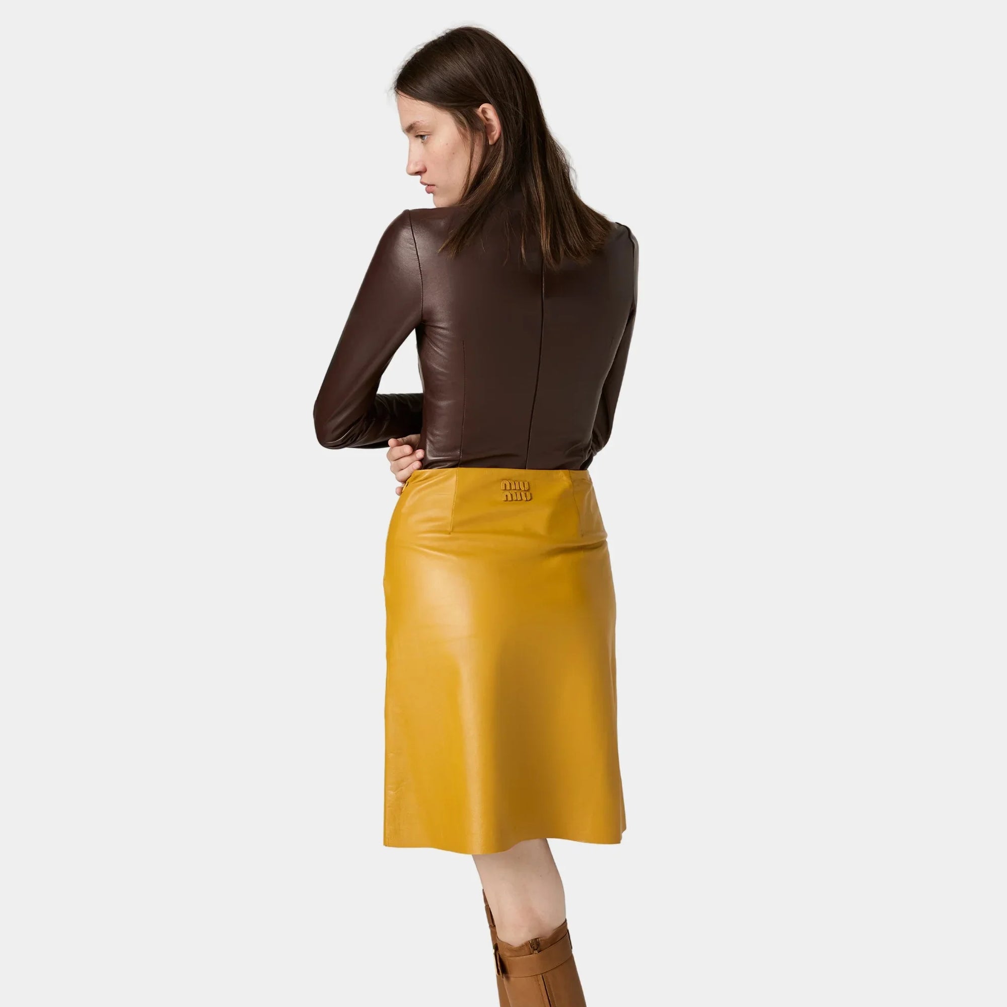 Оригінальна Long-Sleeved Nappa Leather Top With Buckle Miu miu – вид ззаду