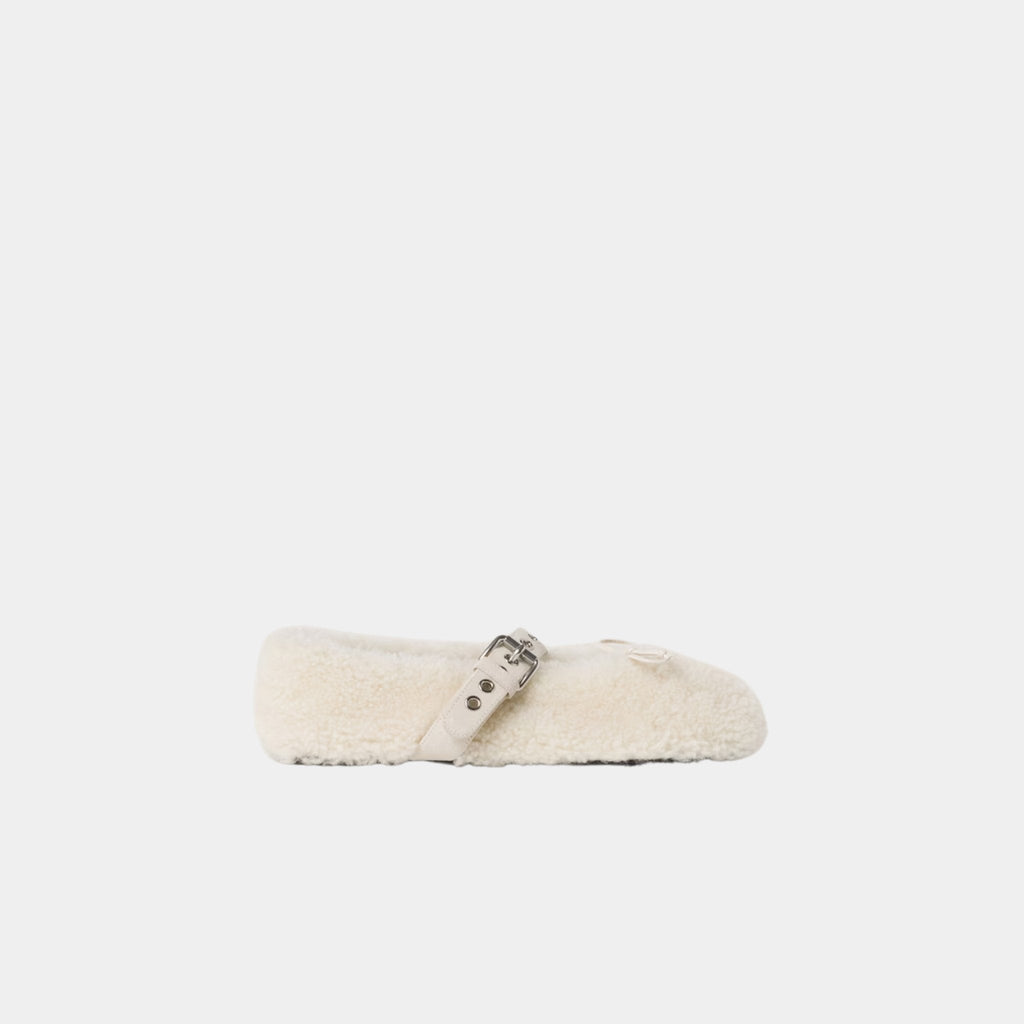 Shearling Lambskin Ballerinas Miu miu – Гарантія оригінальності – боковий вид
