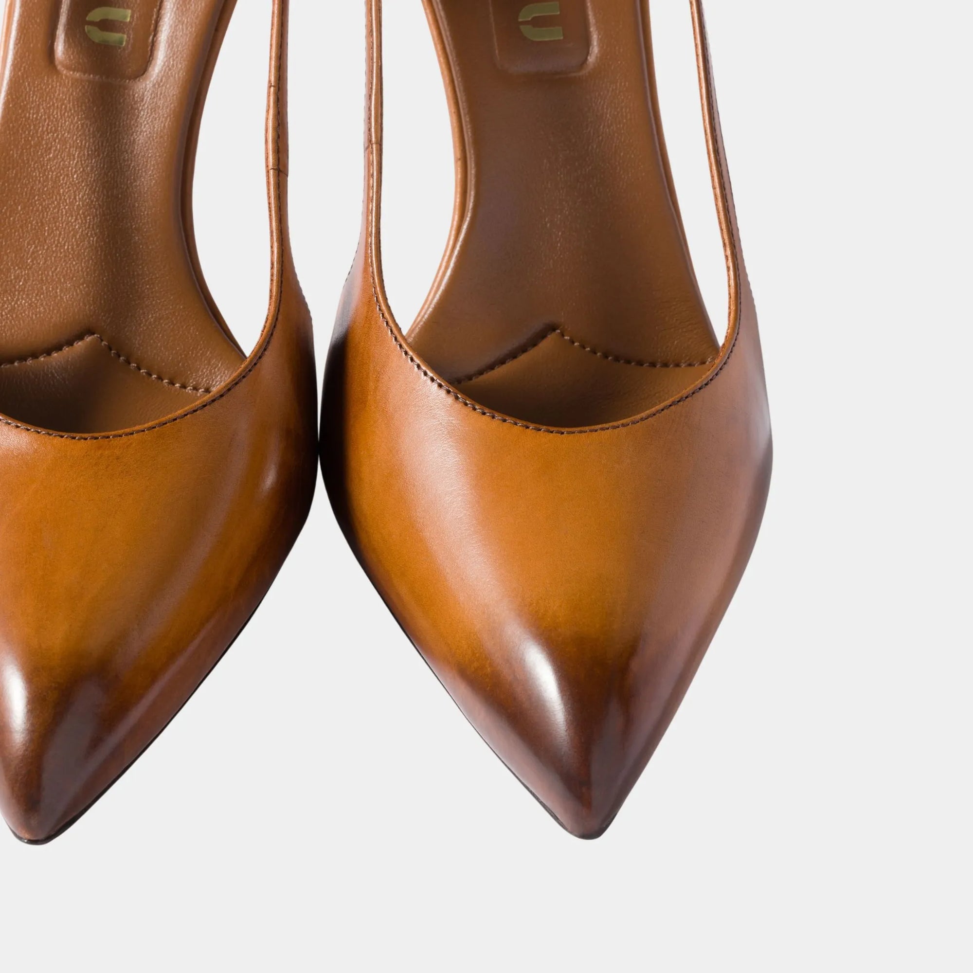 Waxed Calf Leather Slingback Pumps Miu miu – Гарантія оригінальності – збільшений вид