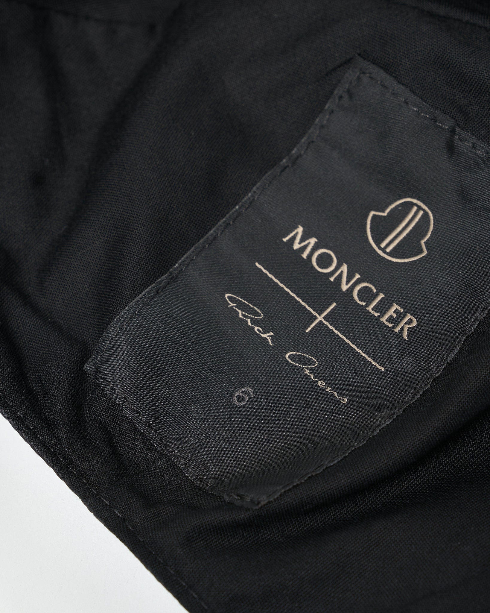 Оригінальна Moncler Baseball Hat In Black Rick owens – детальний вид