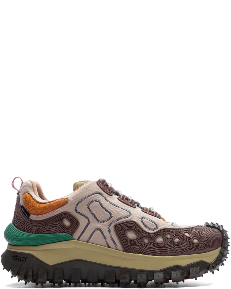 X Salehe Bembury Trailgrip Grain Sneakers Medium Pink Moncler оригінал – Купити в Україні