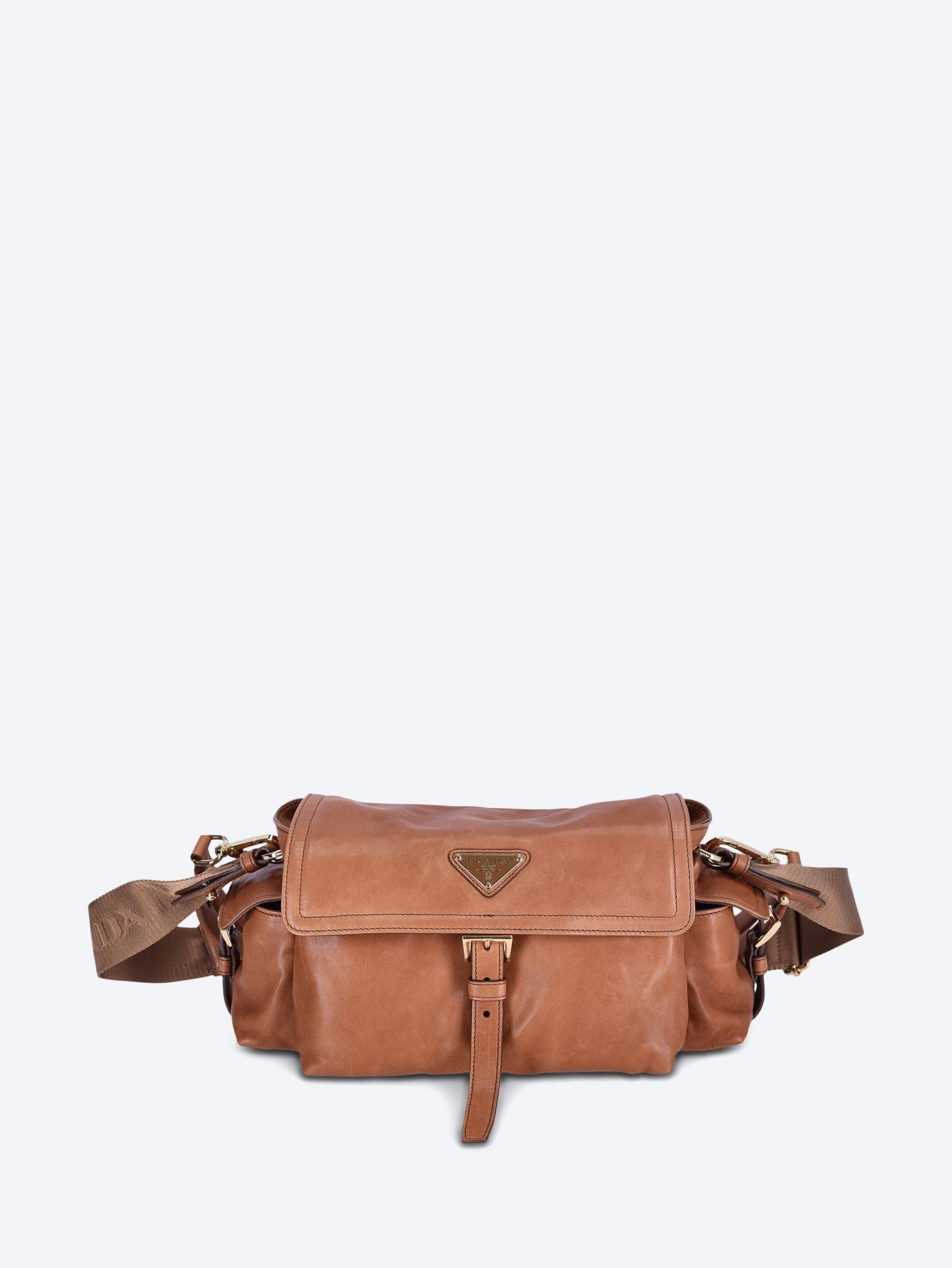 Nappa Leather Handbag Prada – Гарантія оригінальності – боковий вид