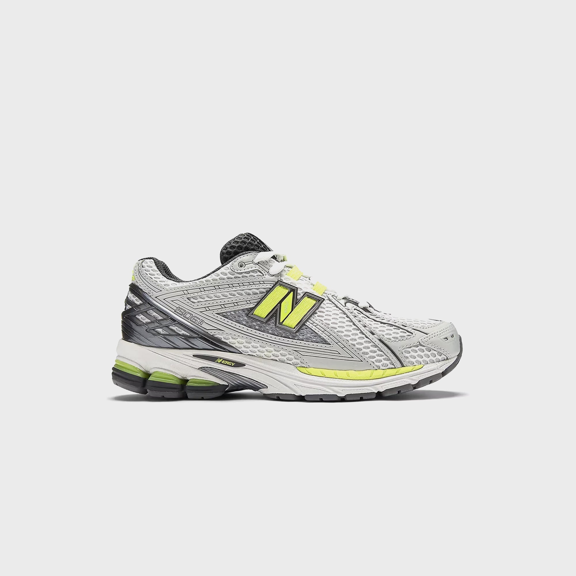 1906r Light Silver Metallic New balance – Гарантія оригінальності – боковий вид