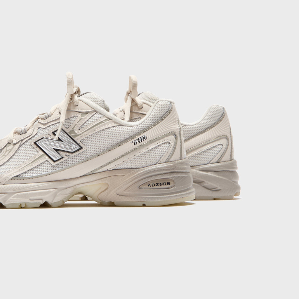 Lunar New Year 740 White New balance оригінал – Купити в Україні – детальний вид