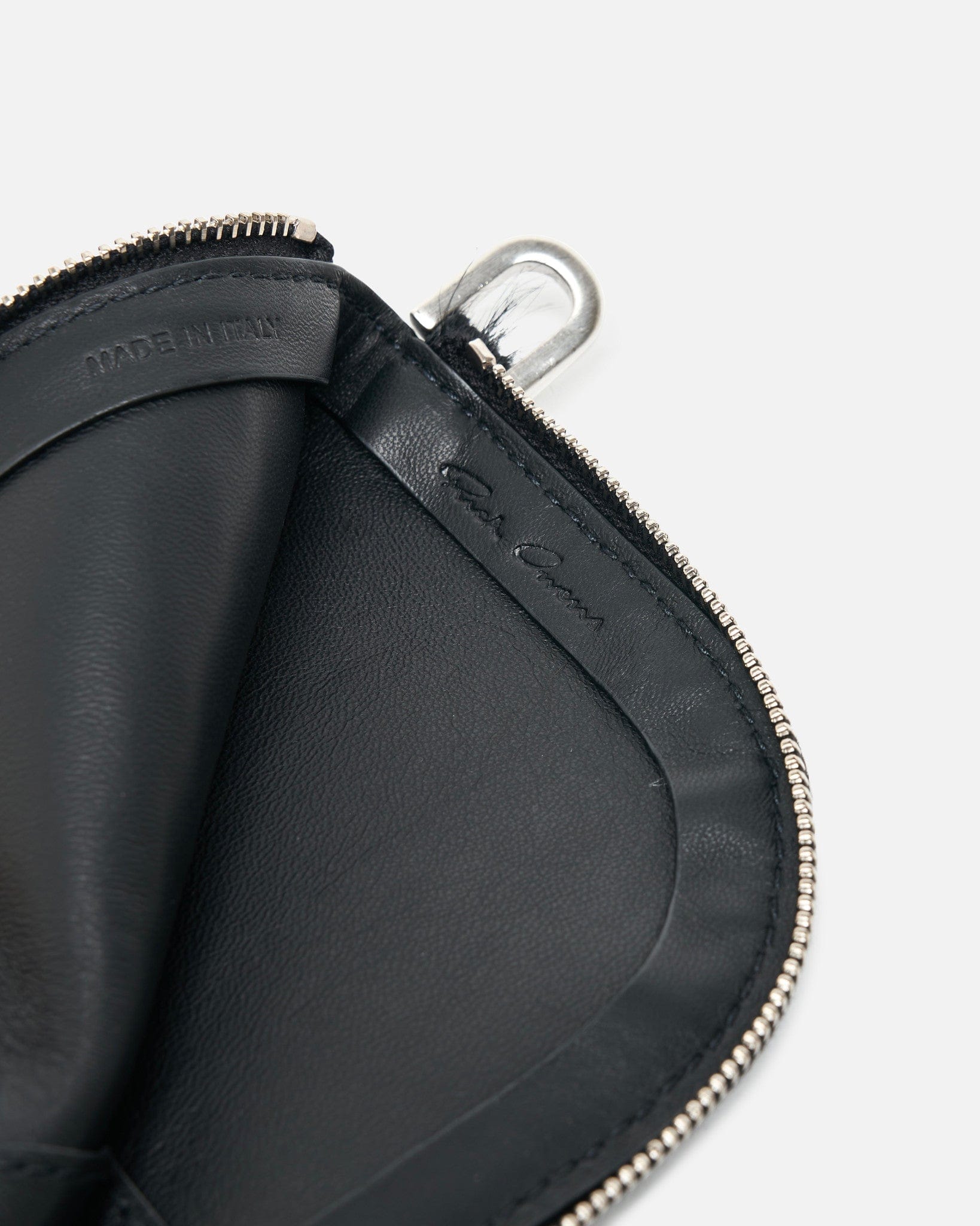 Оригінальна Neck Wallet In Black Rick owens – детальний вид