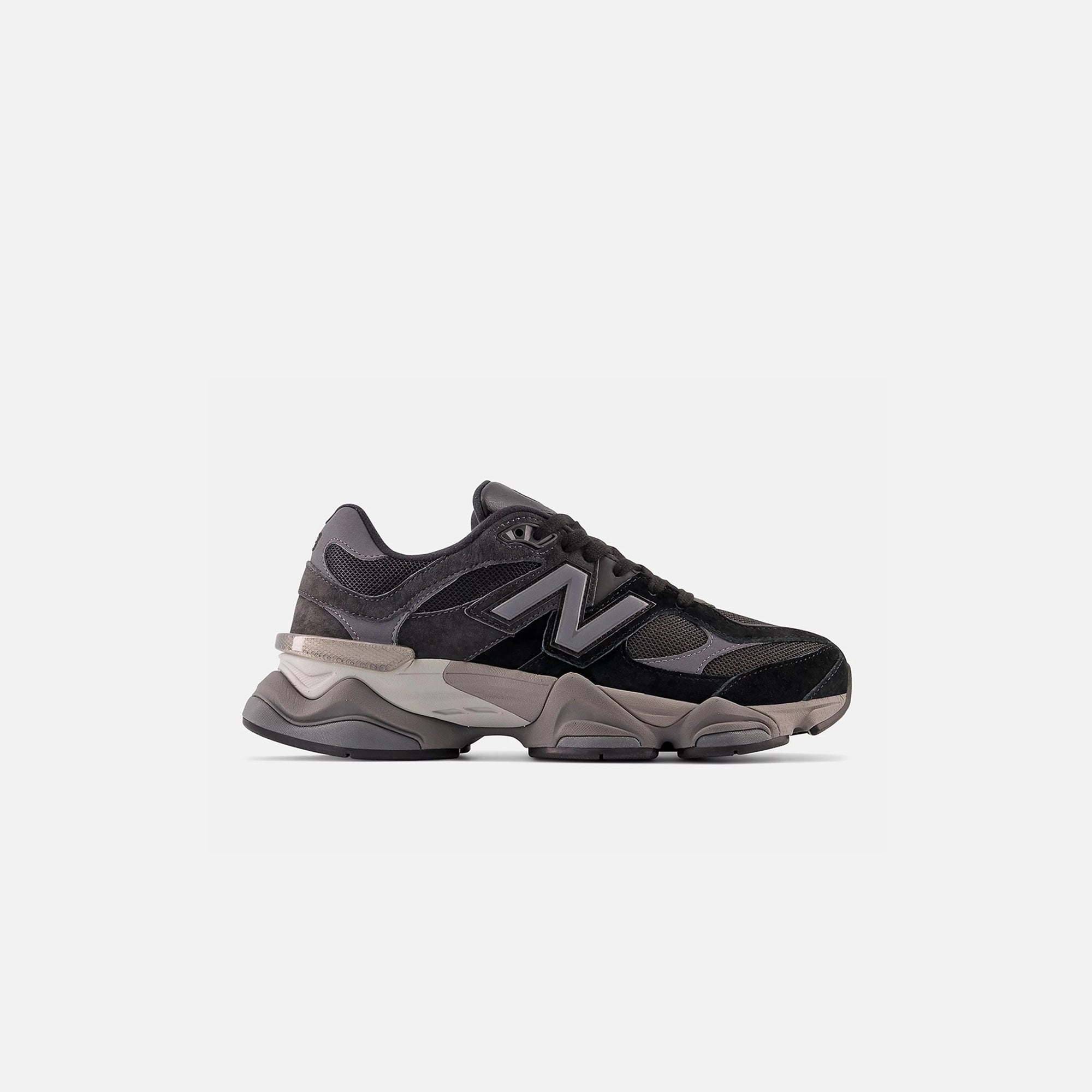 Оригінальна 9060 Black New balance – боковий вид