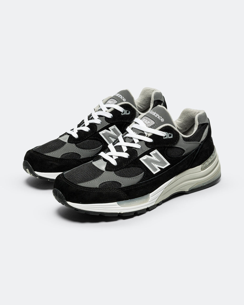 Оригінальна U992bk New balance – вид ззаду