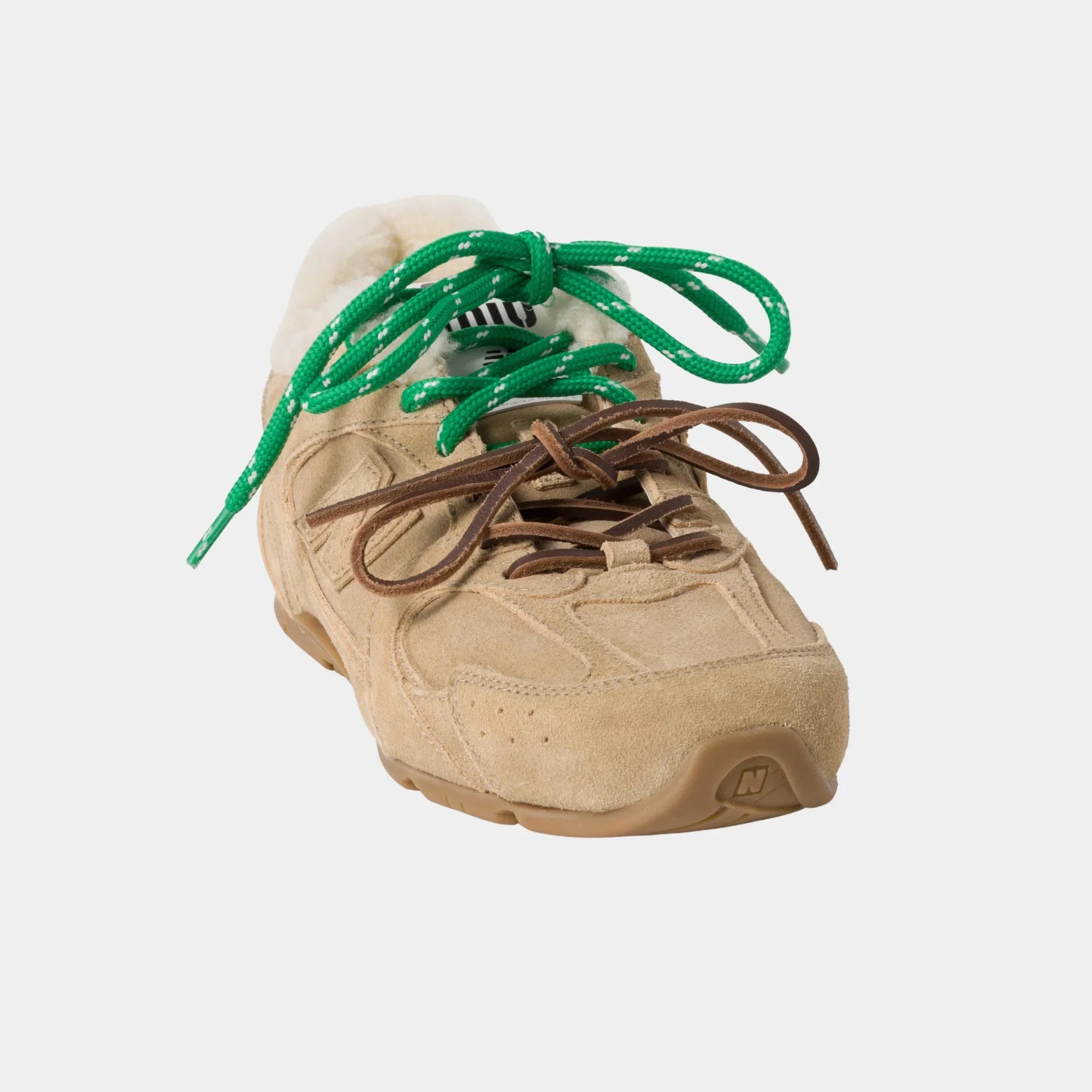 Оригінальна New Balance X Miu Miu 530 Sl Bleached Leather Sneakers Miu miu – детальний вид