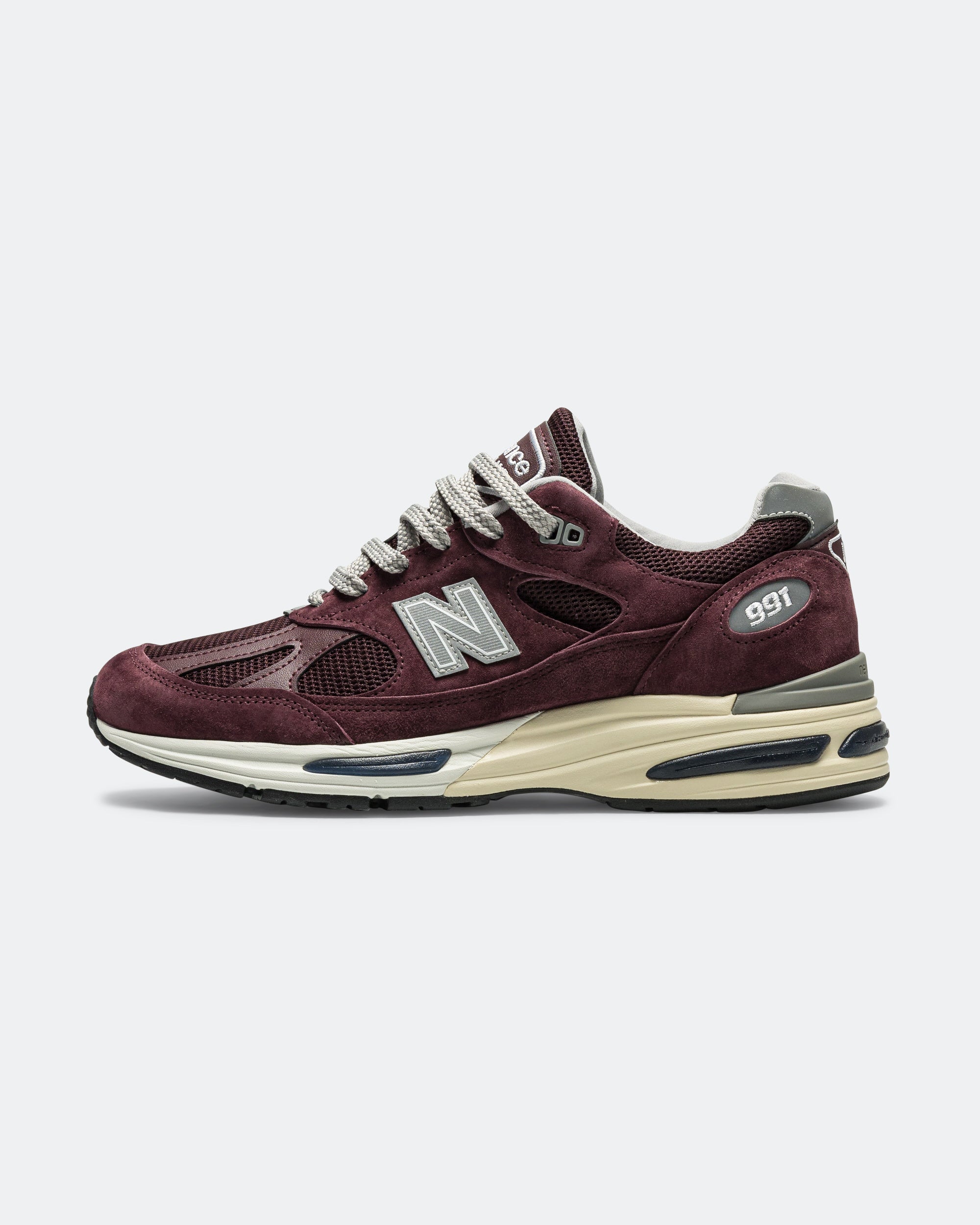 Оригінальна U991au2 New balance – боковий вид