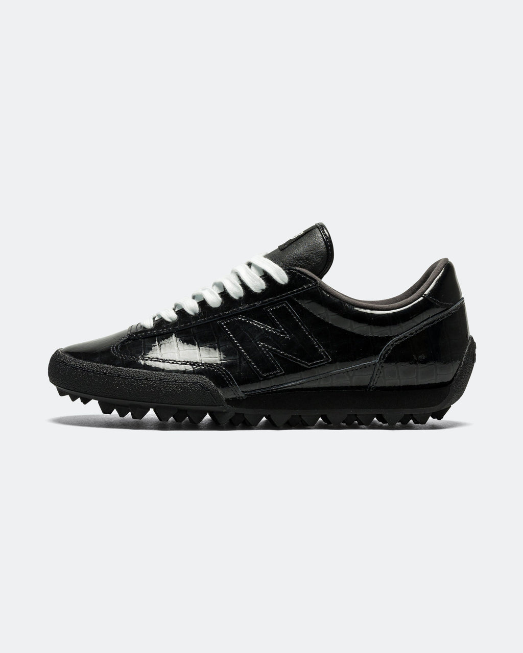 Ugtr2sv New balance оригінал – Купити в Україні – боковий вид