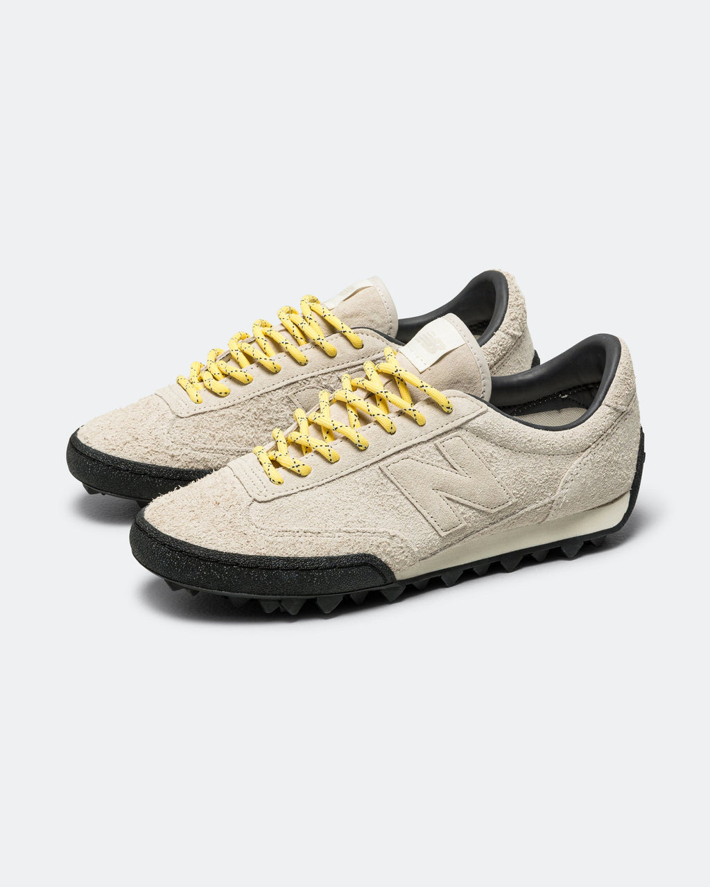 Ugtr83j New balance – Гарантія оригінальності – вид ззаду