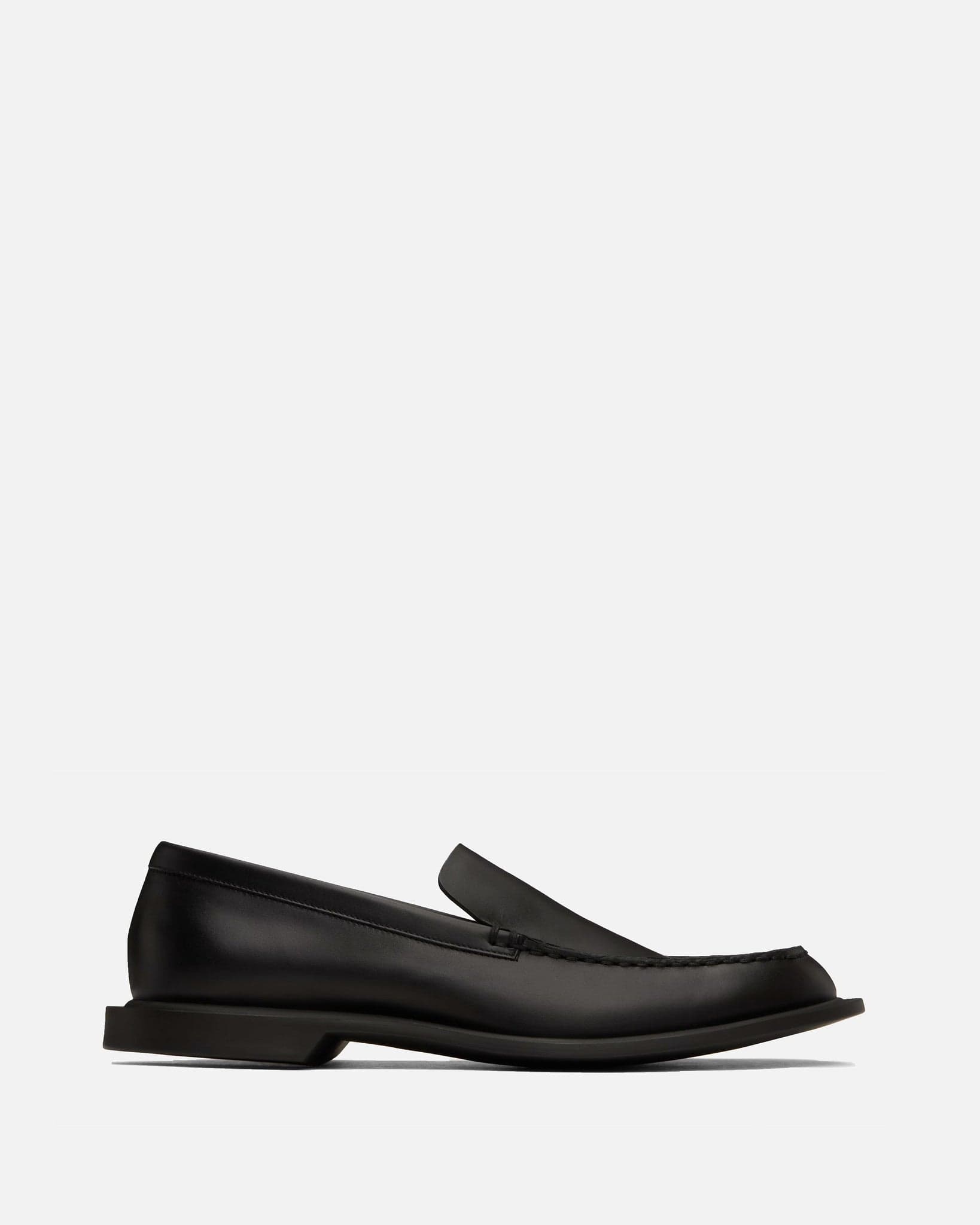 Nic Loafer In Black The row оригінал – Купити в Україні – боковий вид
