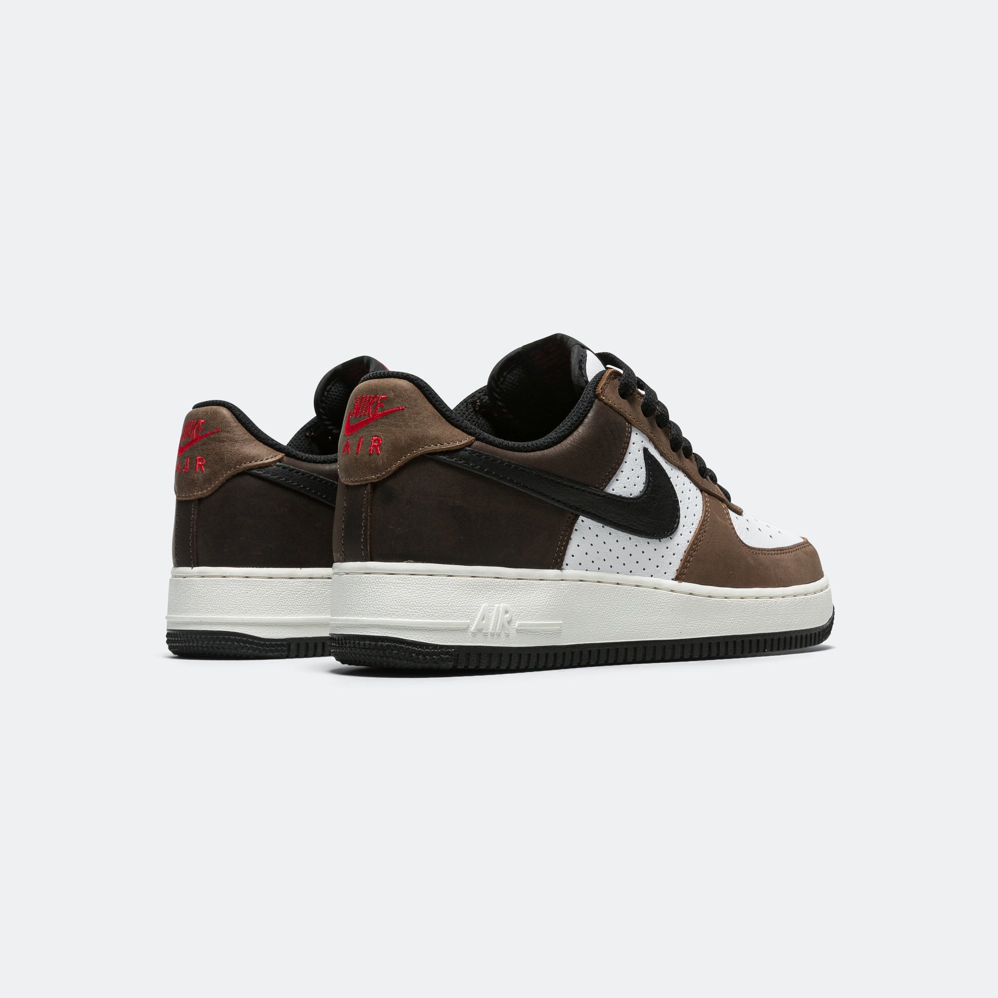 Оригінальна Air Force 1 Low Retro Nike – детальний вид