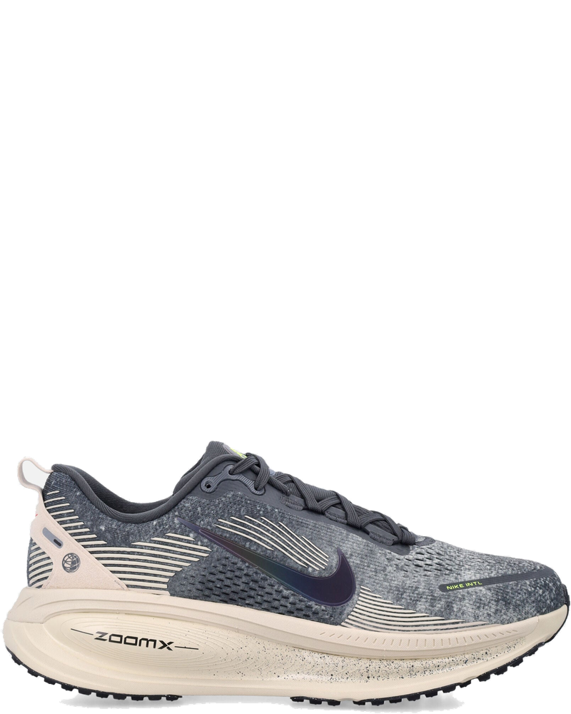 Оригінальна Vomero 18 Running Shoes Nike