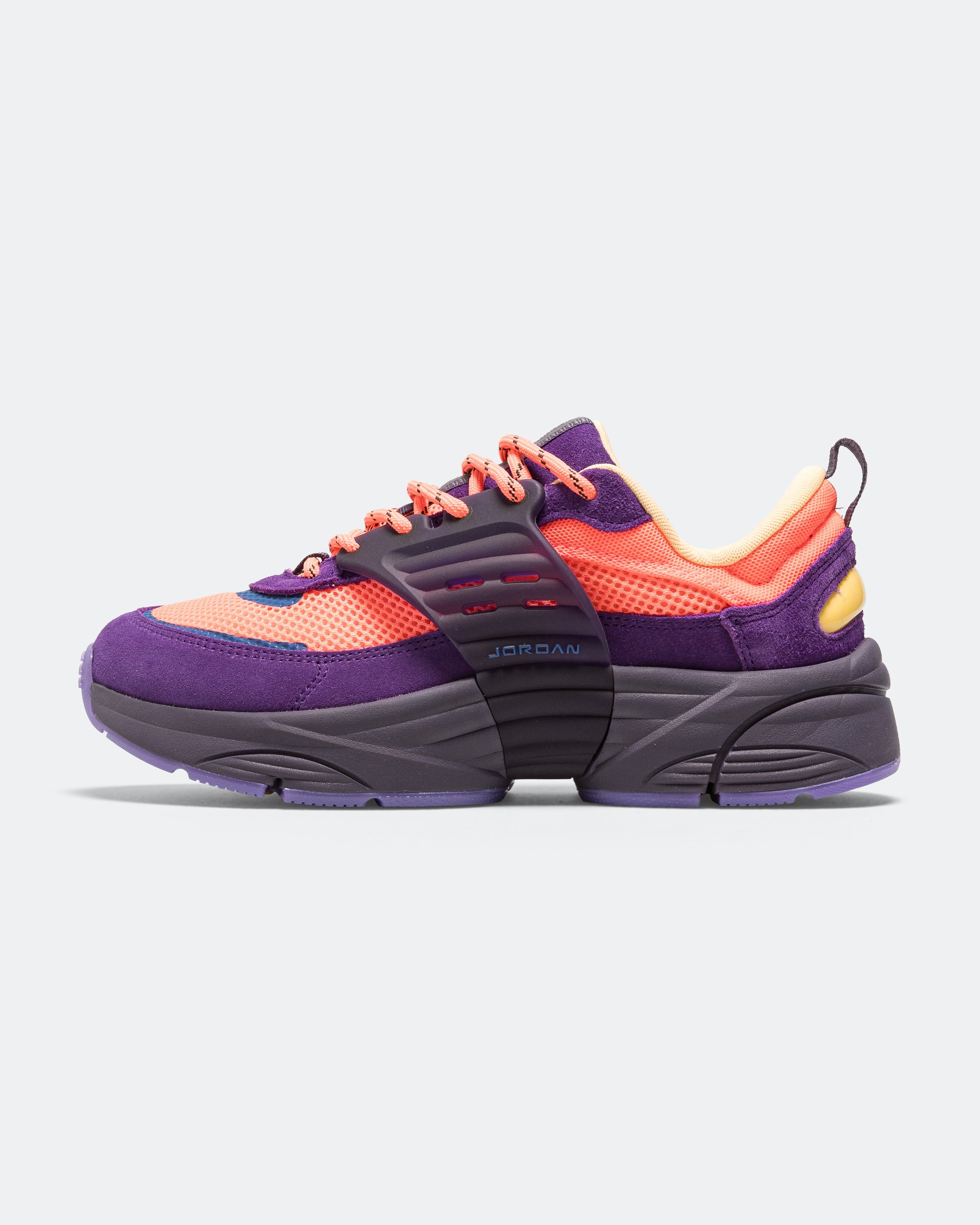 Jordan Trunner O Nike оригінал – Купити в Україні – боковий вид