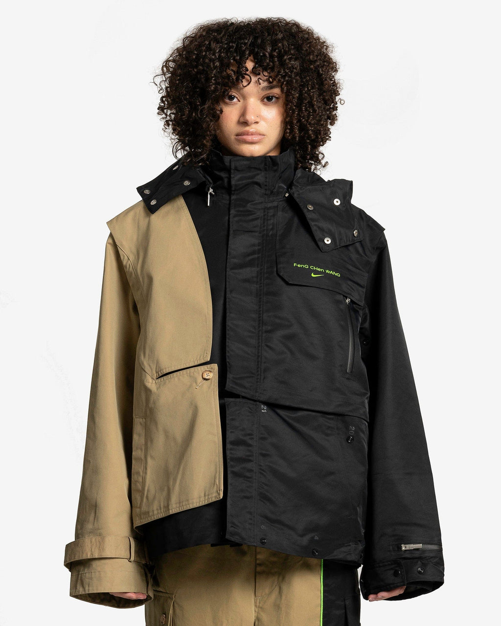 Nike Outerwear оригінал | Швидка доставка Україна – боковий вид