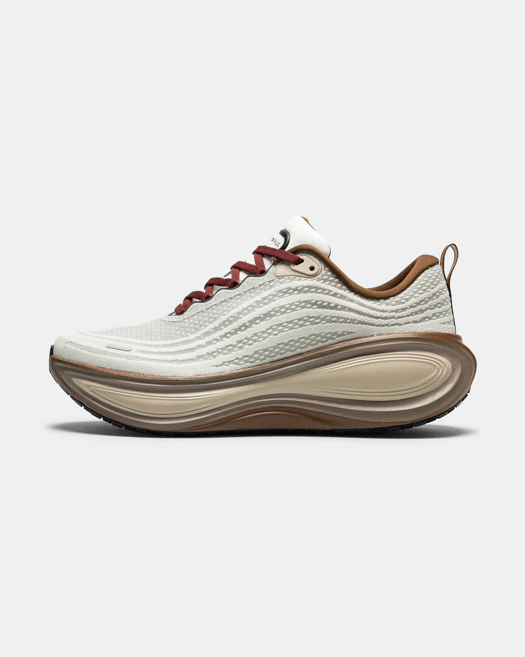 Оригінальна Vomero Plus Qs Nike – боковий вид