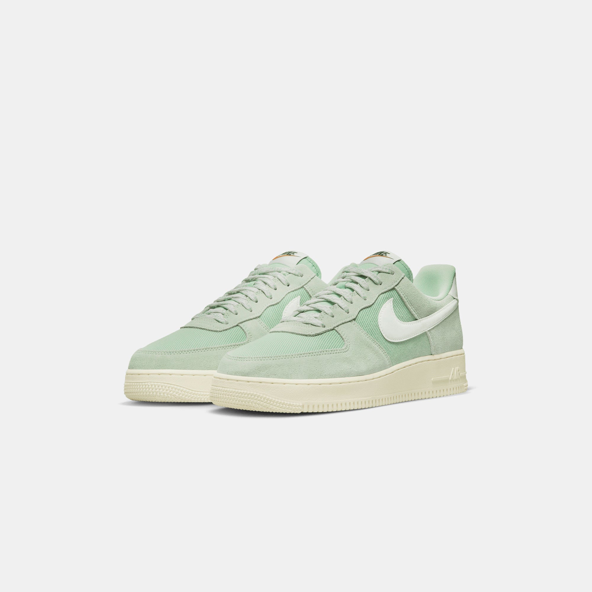 Air Force 1 `07 Lv8 Enamel Green Nike оригінал – Купити в Україні – вид ззаду