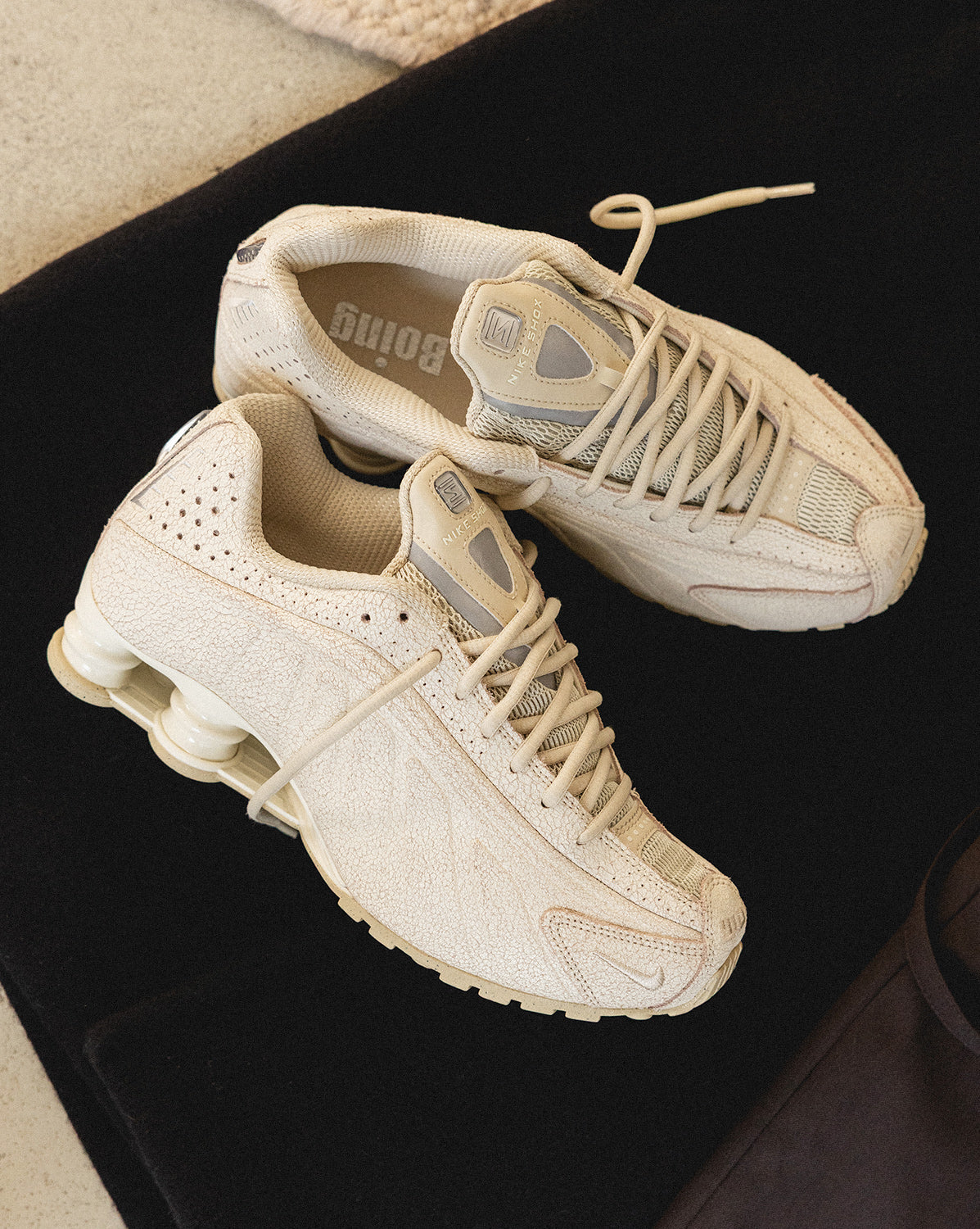 Оригінальна Shox R4 Qs Nike – вид ззаду