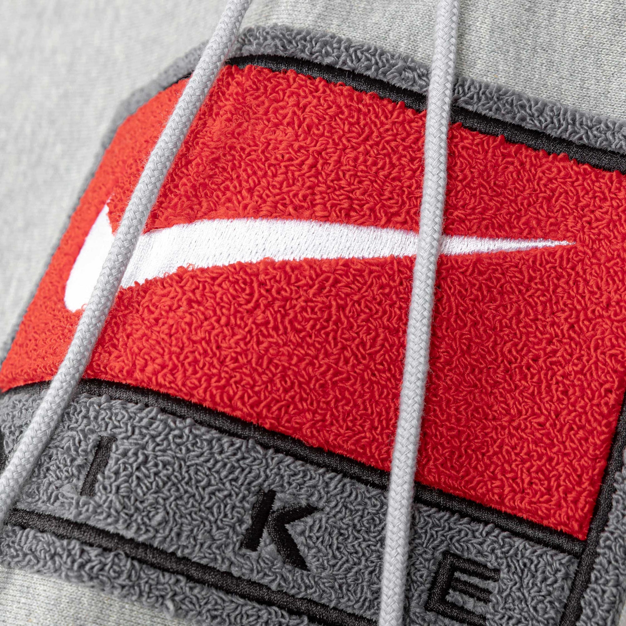 Оригінальна Solo Swoosh Fleece Pullover Hoodie Nike – детальний вид