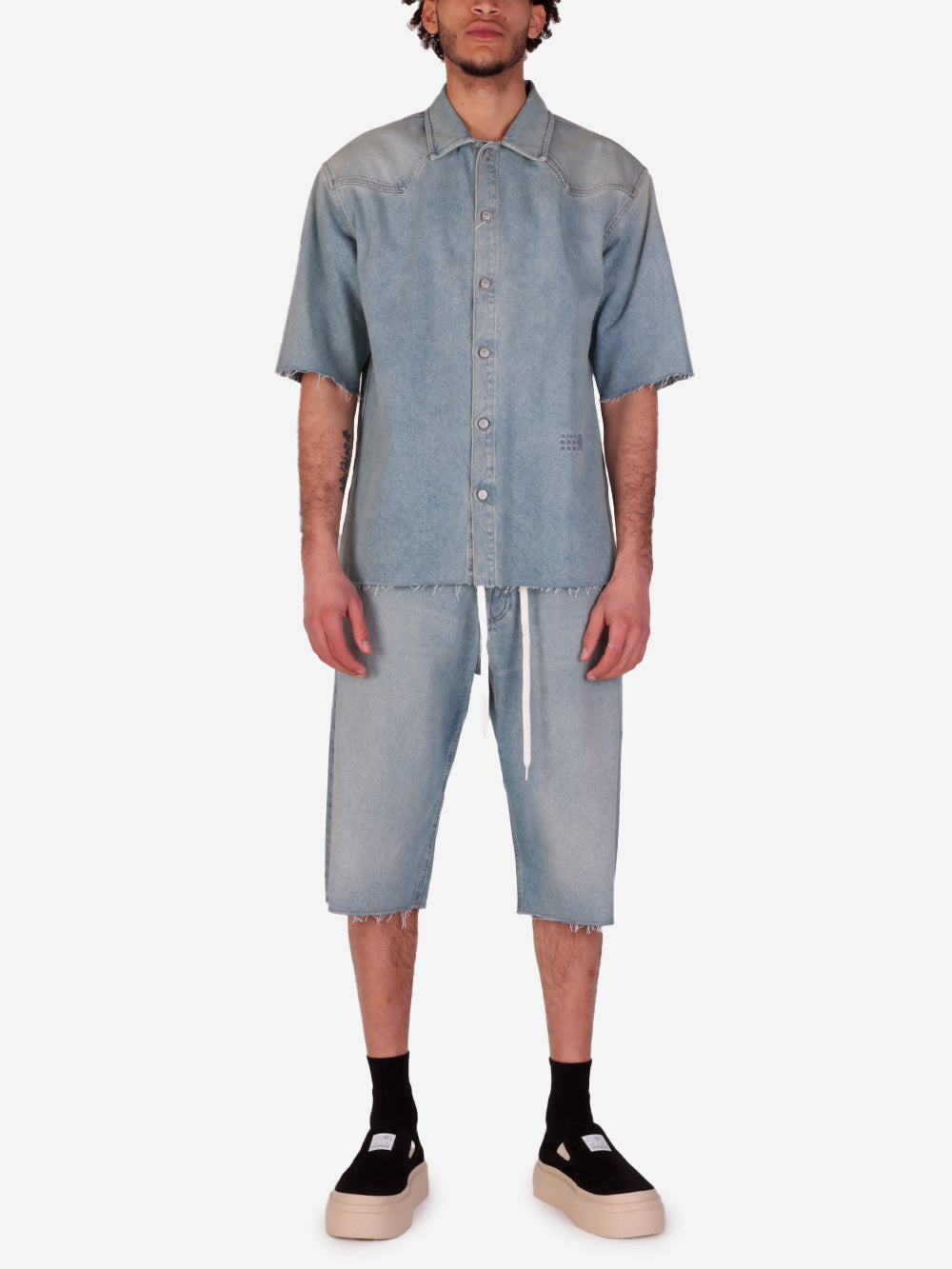 Оригінальна Short-Sleeved Denim Shirt With Raw Hemline Maison margiela – вид ззаду