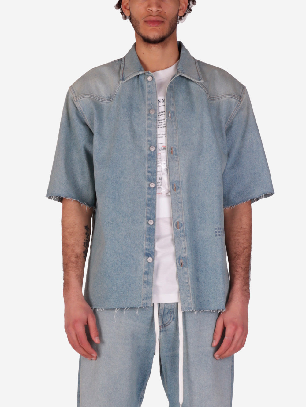 Оригінальна Short-Sleeved Denim Shirt With Raw Hemline Maison margiela – детальний вид