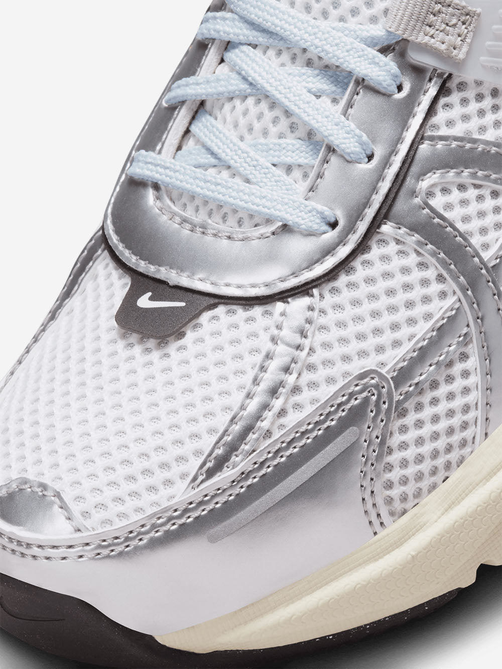 W V2k Run Sneakers Nike – Гарантія оригінальності – детальний вид