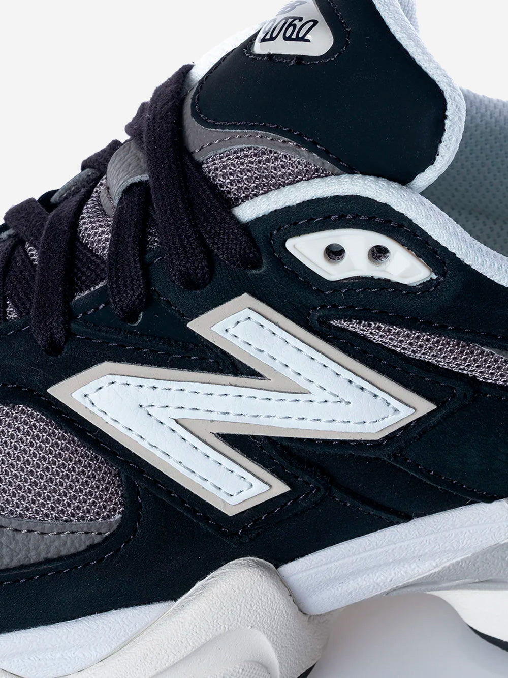Оригінальна 9060 Black Tornado New balance – детальний вид