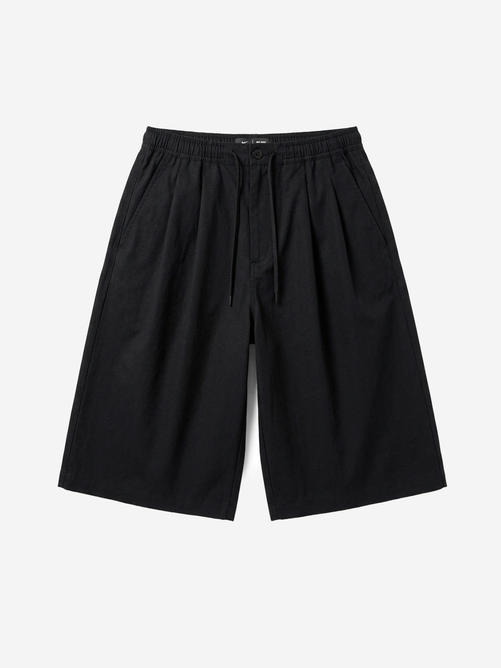Black Pleated Oversized Shorts With Swoosh Nike оригінал – Купити в Україні – боковий вид