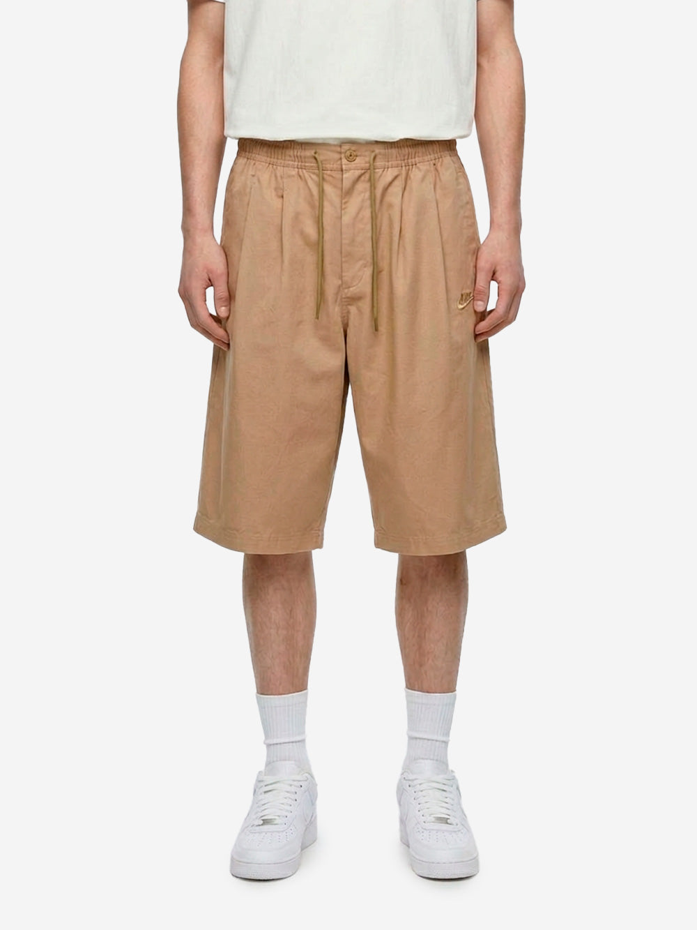 Beige Pleated Oversized Shorts With Swoosh Nike – Гарантія оригінальності – детальний вид