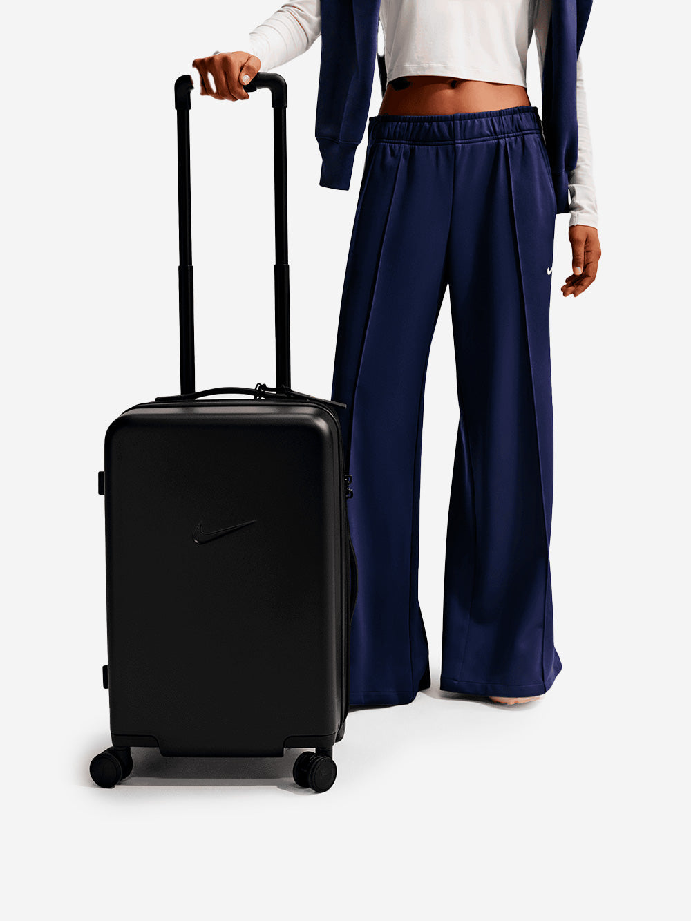 Black Hardshell Suitcase Nike – Гарантія оригінальності – вид ззаду - NIKE