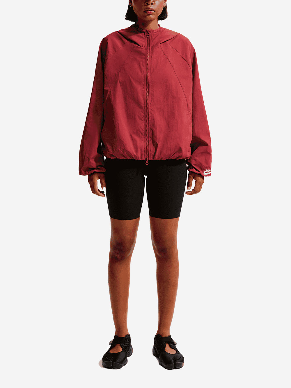 Red Oversize Jacket With Hood Made Of Water-Repellent Taffeta Nike оригінал – Купити в Україні – вид ззаду - NIKE